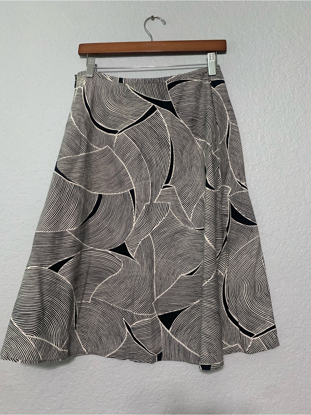 New York & Company Black & Cream Abstract A-Line Skirt